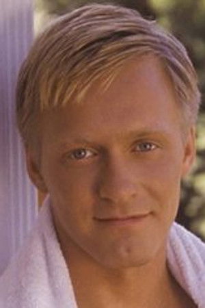 et billede af Scott Lyons