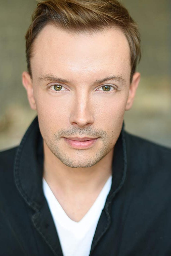 et billede af Greg Matthew Anderson