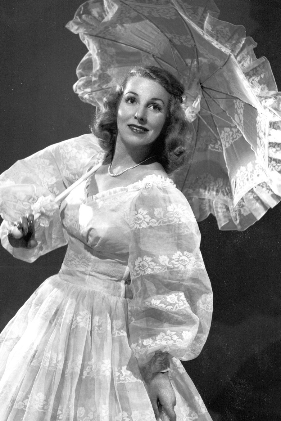 et billede af Jessica Dragonette