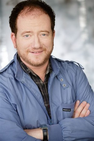 et billede af George Alvarez