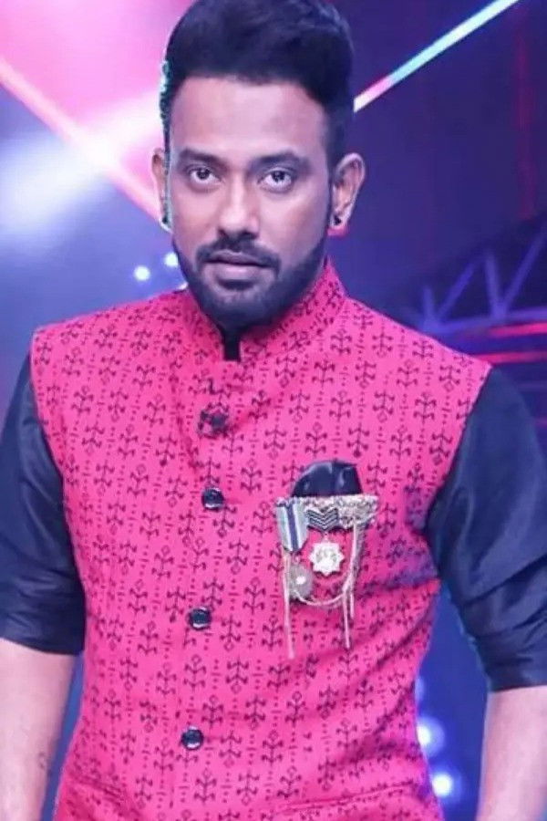 et billede af Dharmesh Yelande