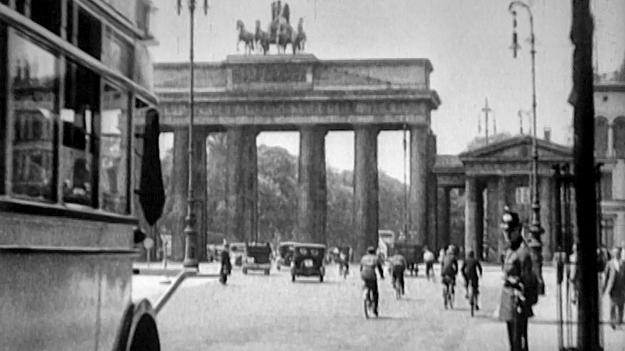 Thumbnail for Fall 1929 – Shadows Over Babylon Season 0 Episode 3