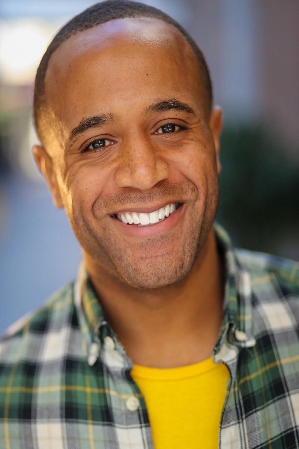 et billede af Aaron Carolina