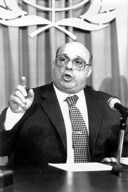 et billede af Rauf Denktaş