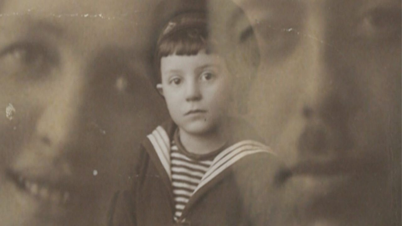 La mitad de mi familia