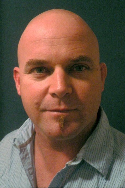 et billede af Des Wallace