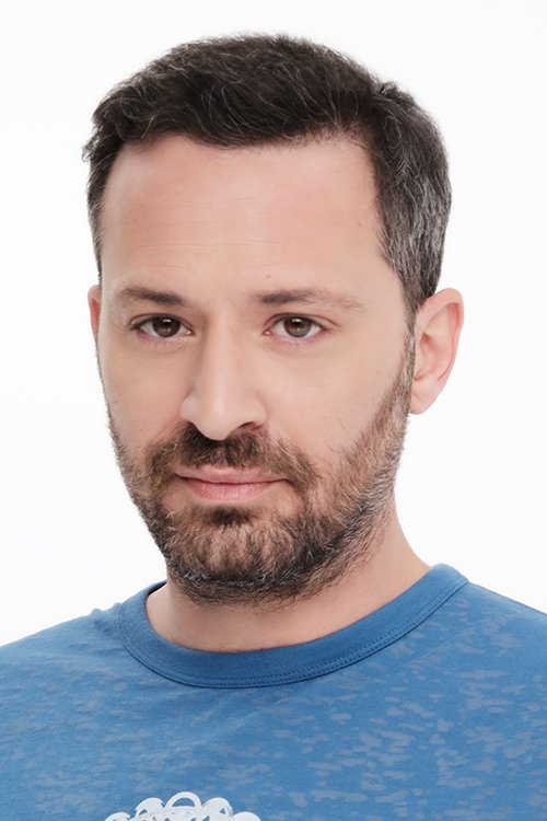 et billede af Paris Thomopoulos