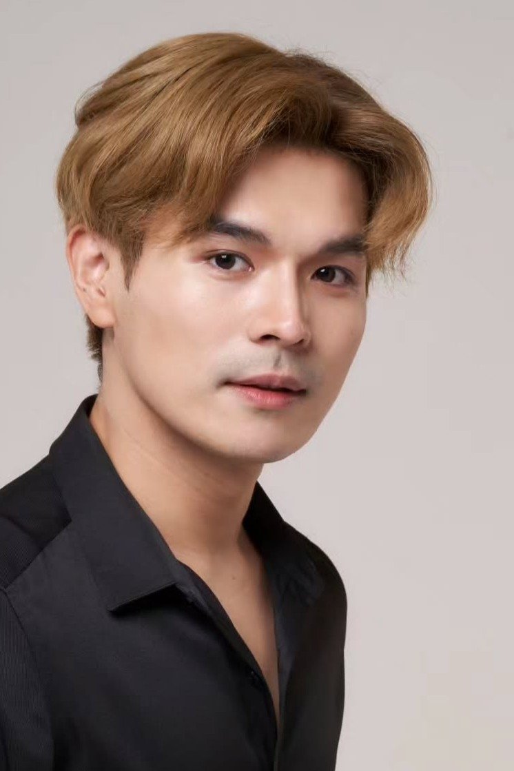 Profile image of Thanawee Phongphasawat, a notable actor/actress