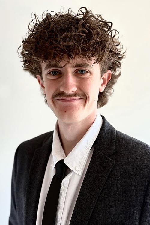 et billede af William Simmons