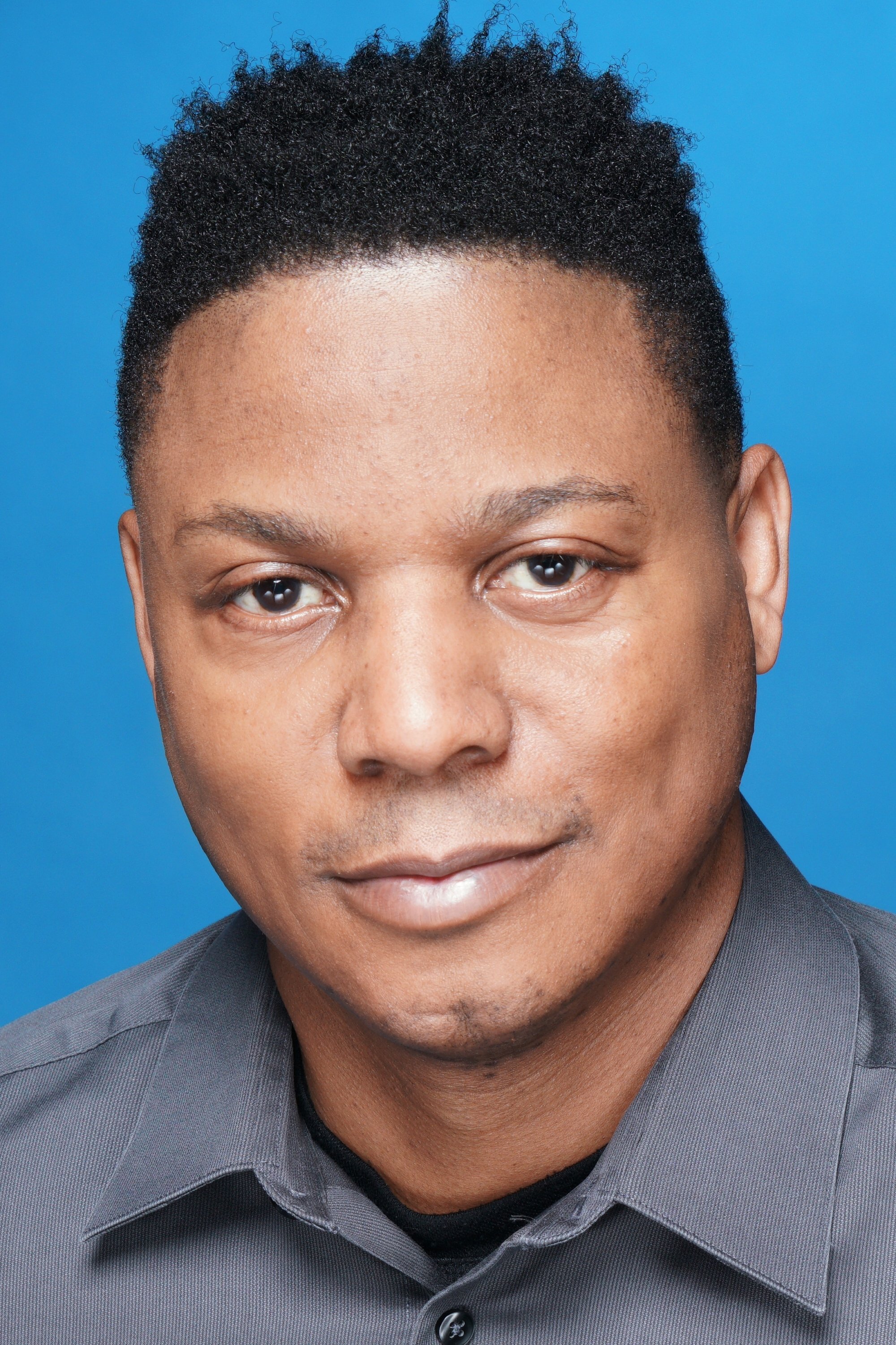 et billede af Harold Dennis