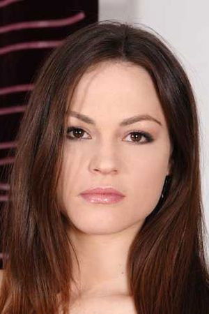 et billede af Leona Queen