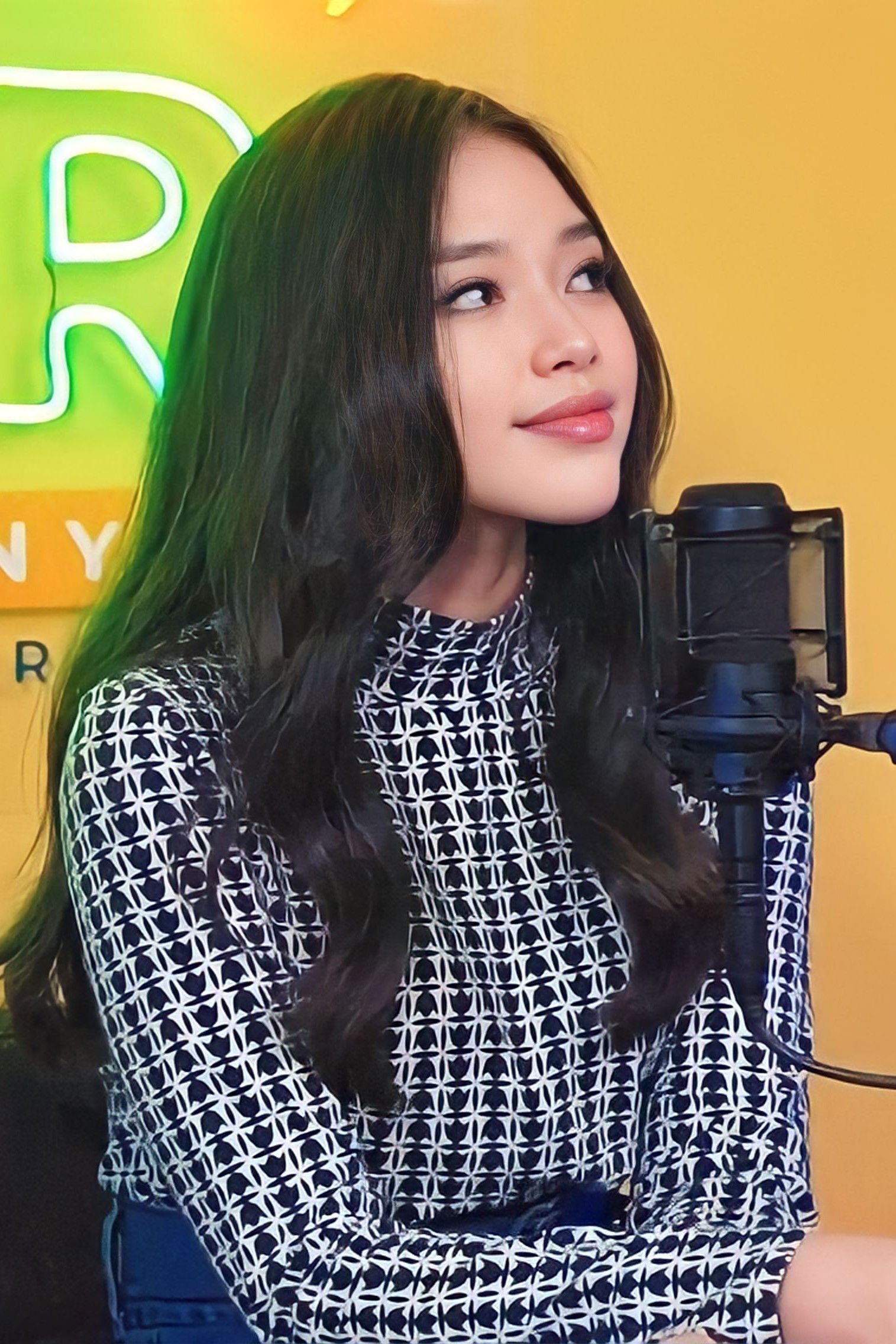 et billede af Anneth Delliecia