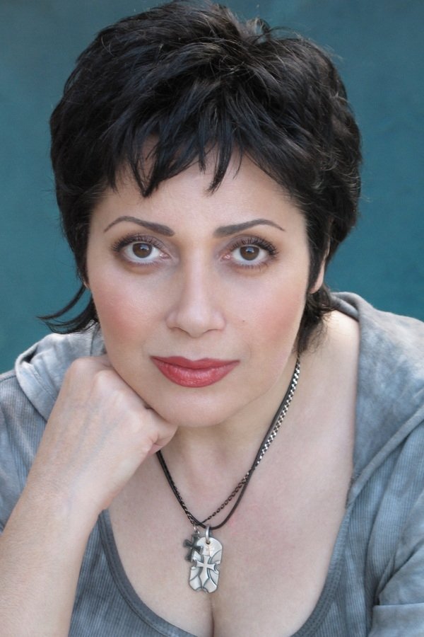 et billede af Rosie Malek-Yonan