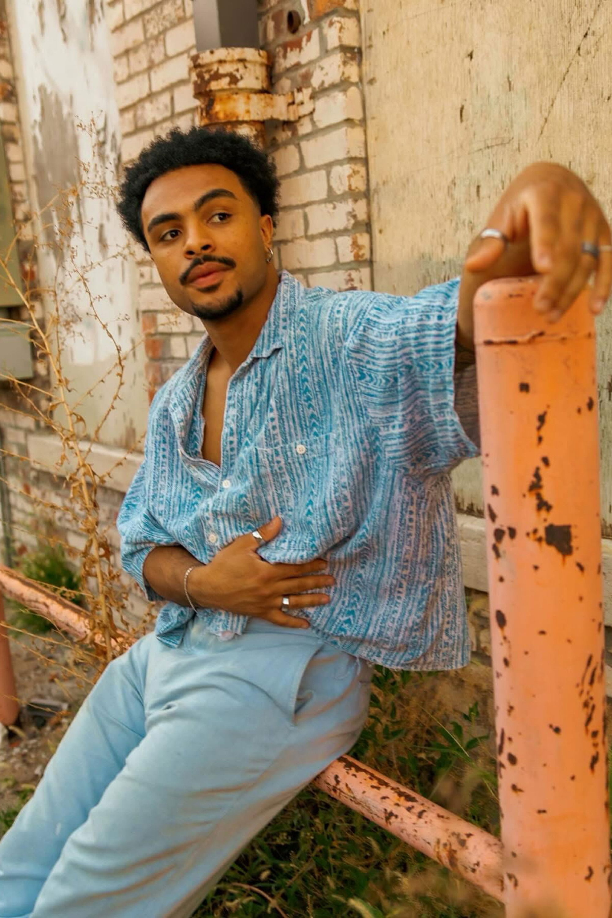 et billede af Jachin Liké