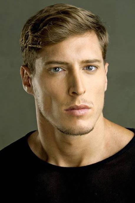 et billede af Raúl Tarrago