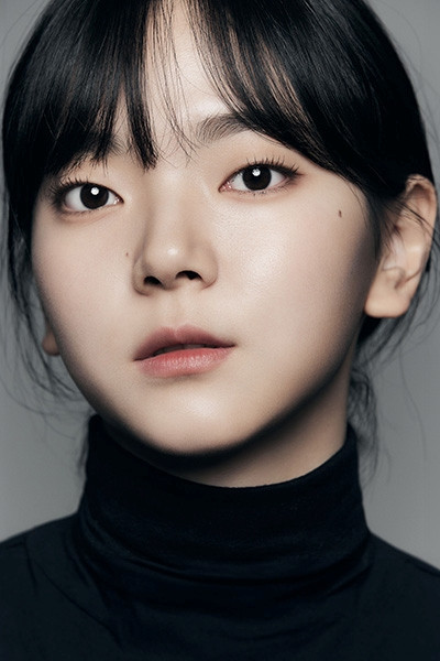 et billede af Sim Su-bin