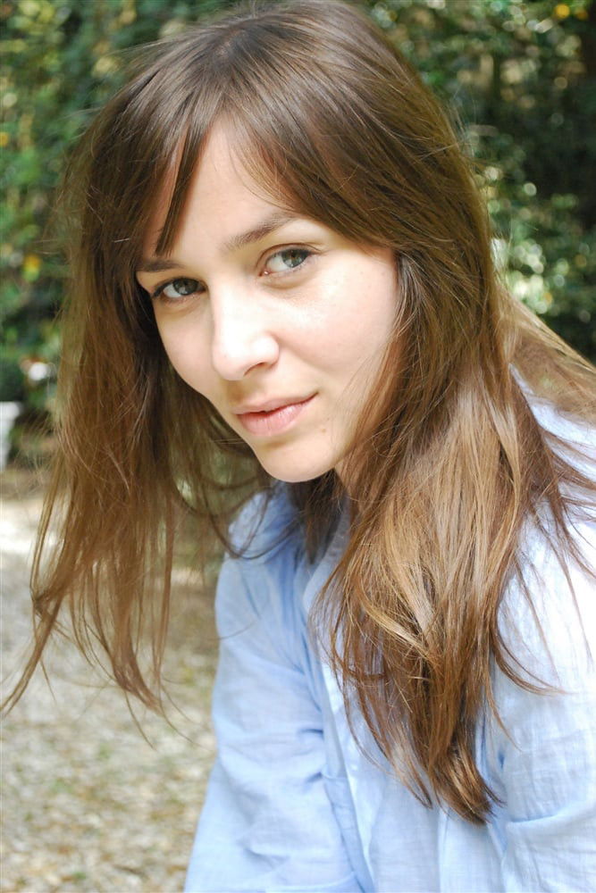 et billede af Louise-Anne Hippeau