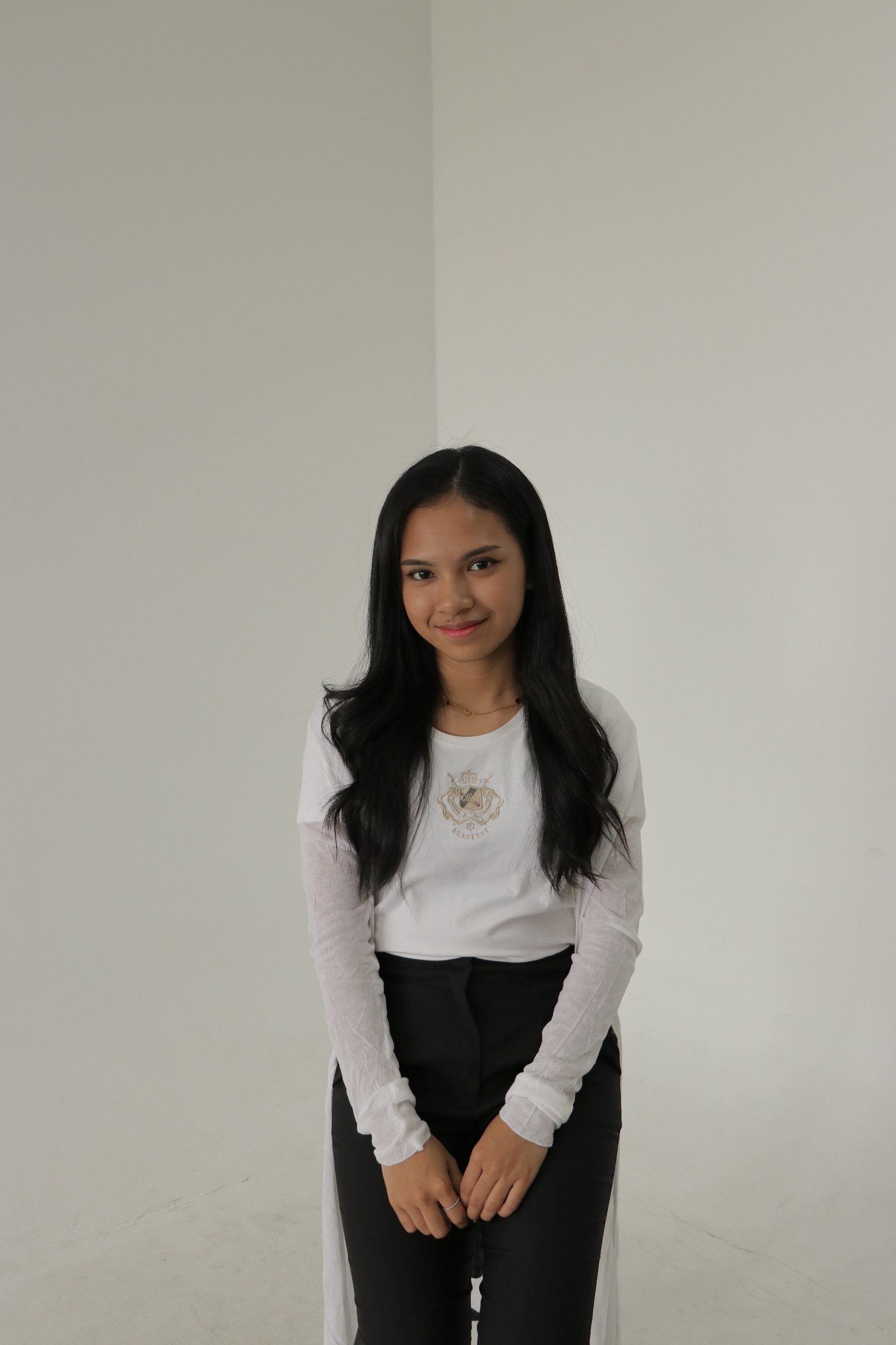 Aurellia Gracia Lusi | Assistant Director