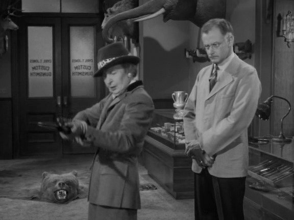 Prisoners' Wives S04E08 backdrop