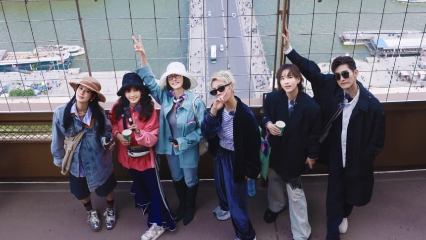 Divas Hit the Road