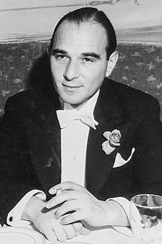 et billede af Robert Riskin