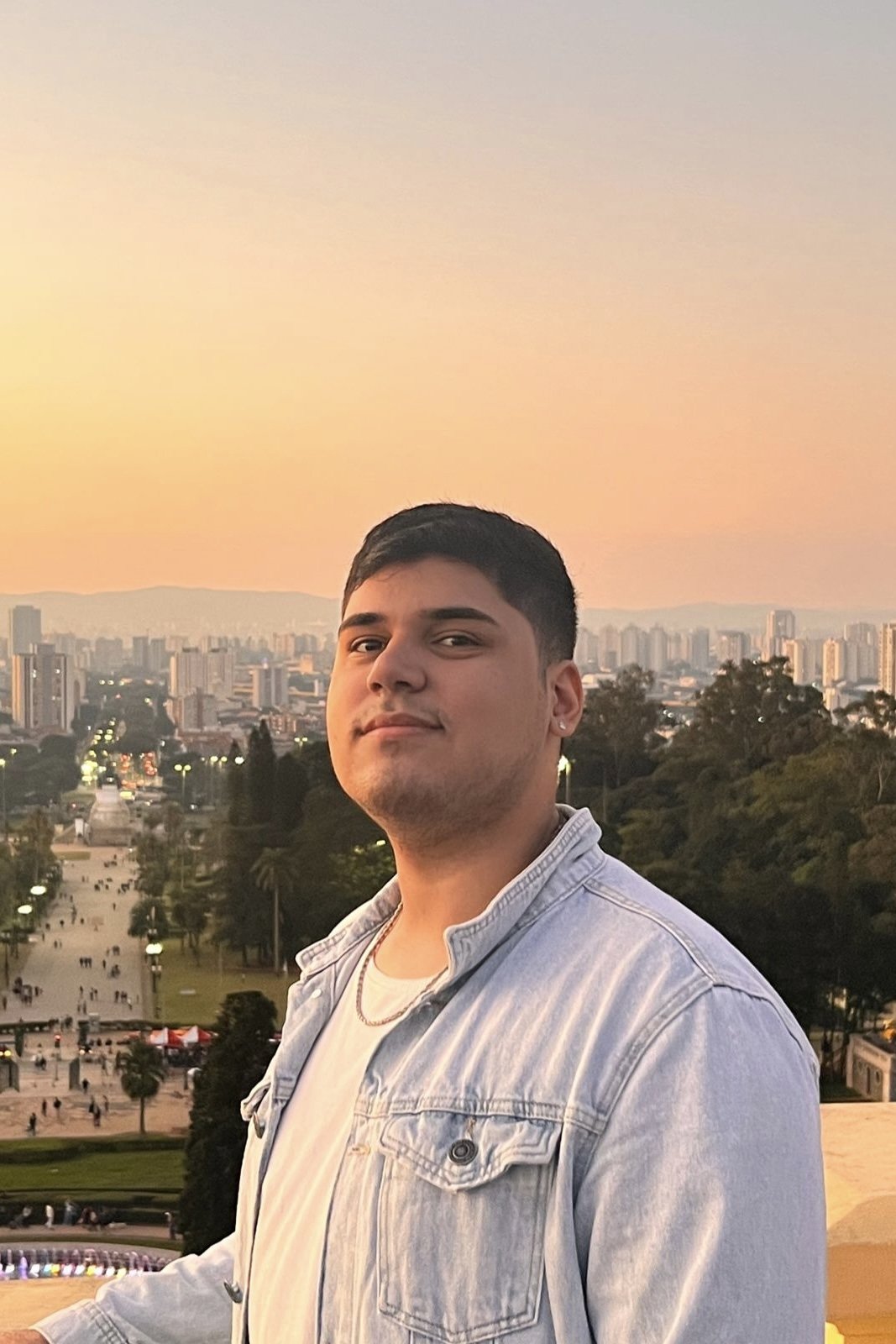 Helon Fiesca as Helon Fiesca