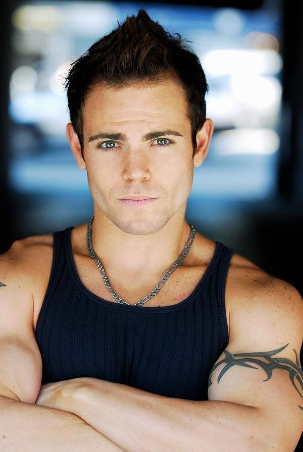 et billede af David Josh Lawrence