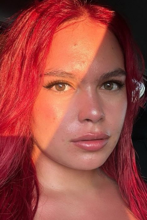 et billede af Gia Kush