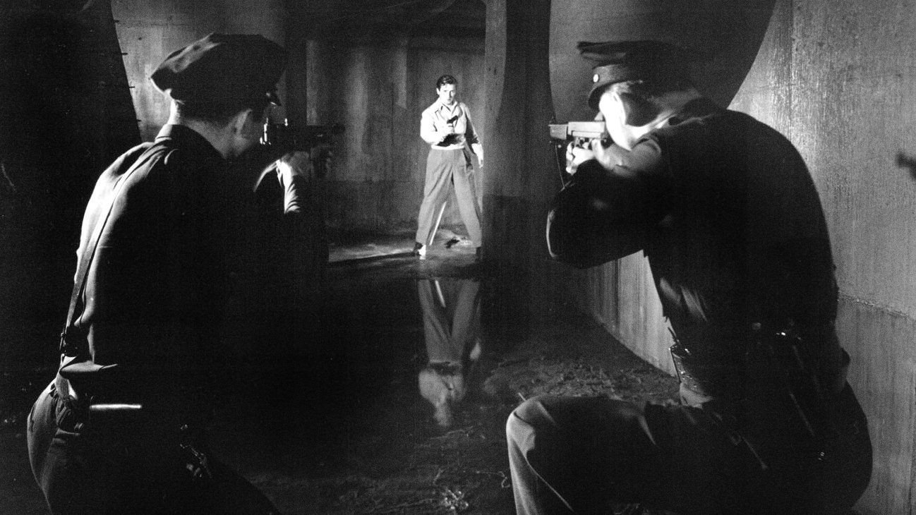 He Walked by Night (1949)