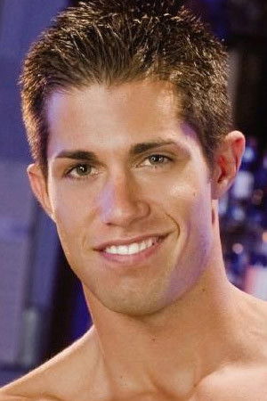 et billede af Dylan Saunders