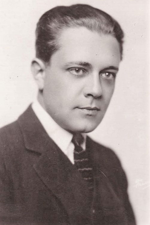 et billede af Niles Welch