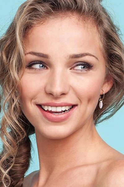 Evelin Dobos's picture in the cast