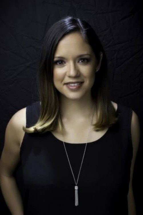 et billede af Teneille Newallo