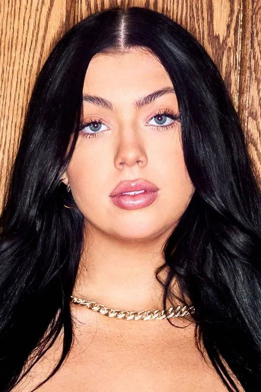 et billede af Holly Day