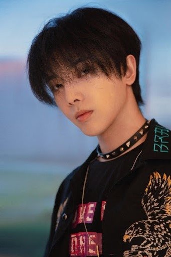 et billede af Hua Chenyu