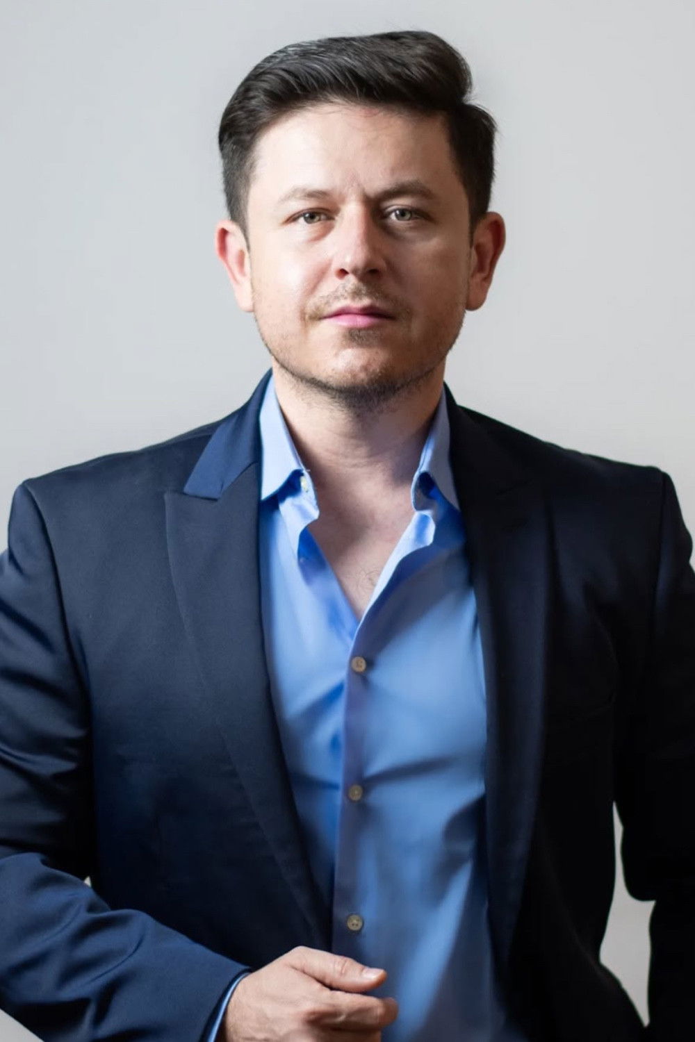 et billede af Enrique Guzmán