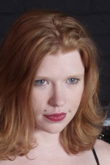 et billede af Madison Young