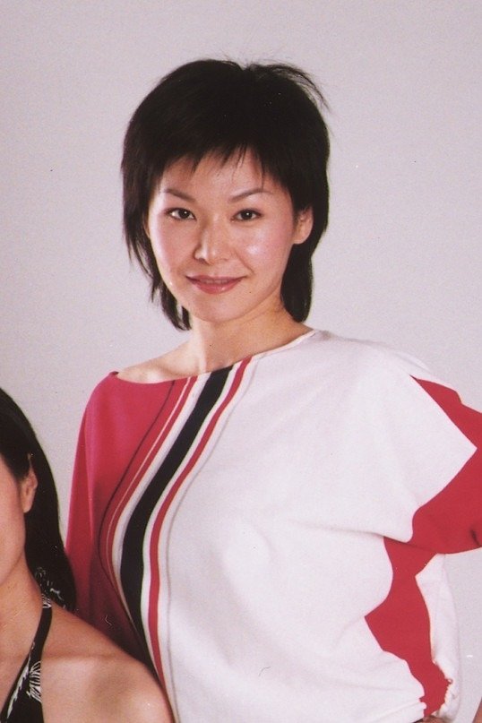 Farini Cheung Yui-Ling as Party Girl