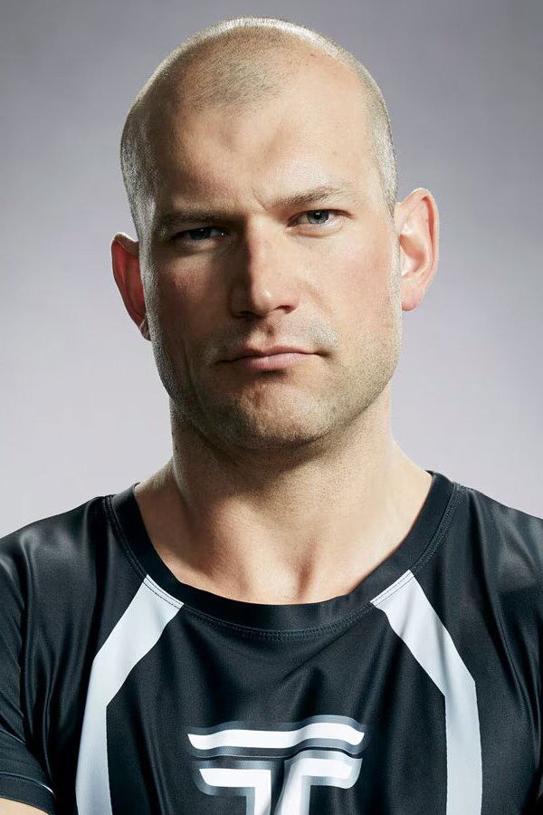 et billede af Joe Thomas