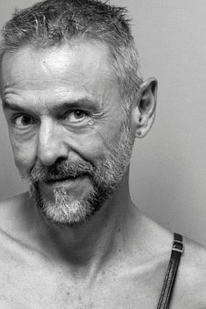 et billede af Daniel Hernandez-Salazar