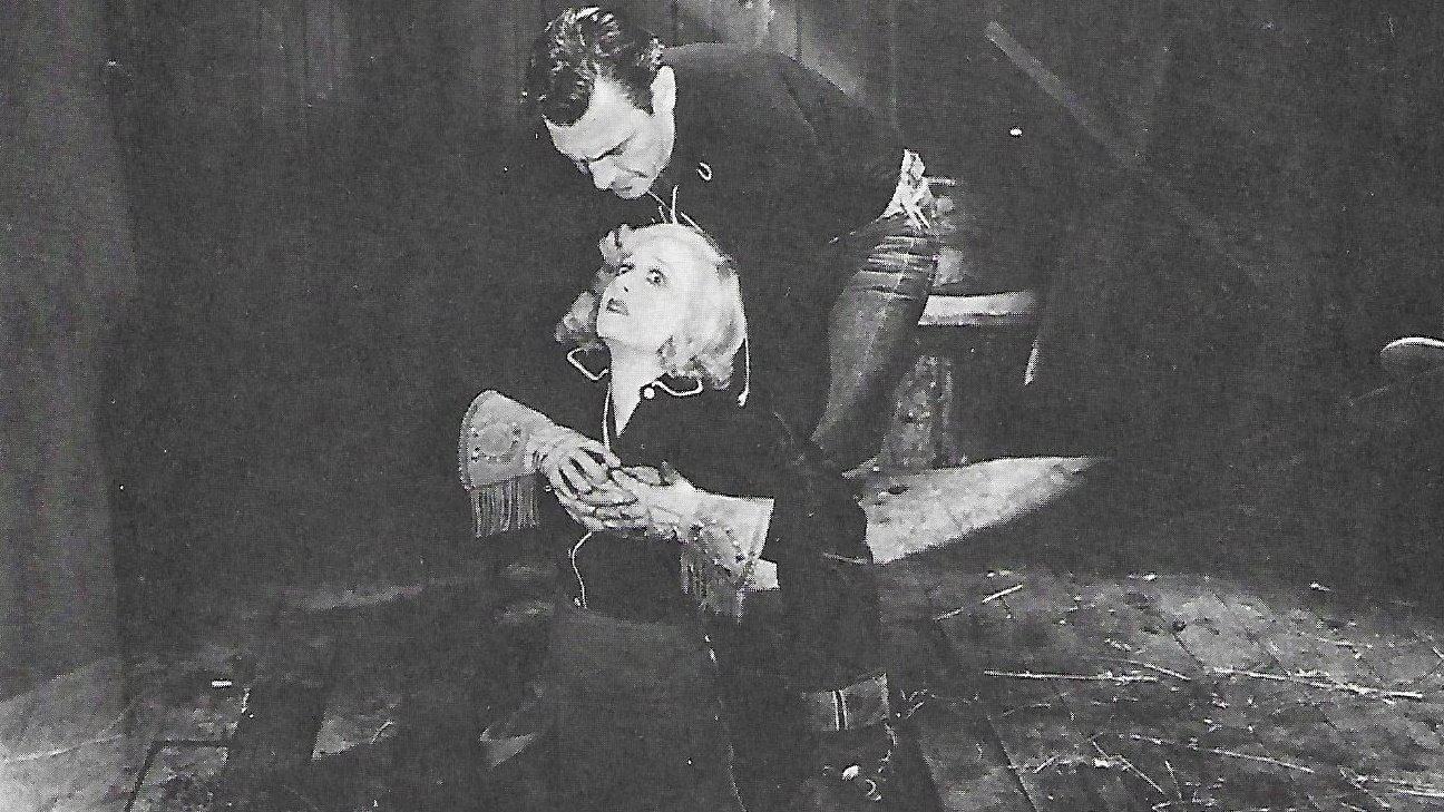 Gordon of Ghost City (1933)