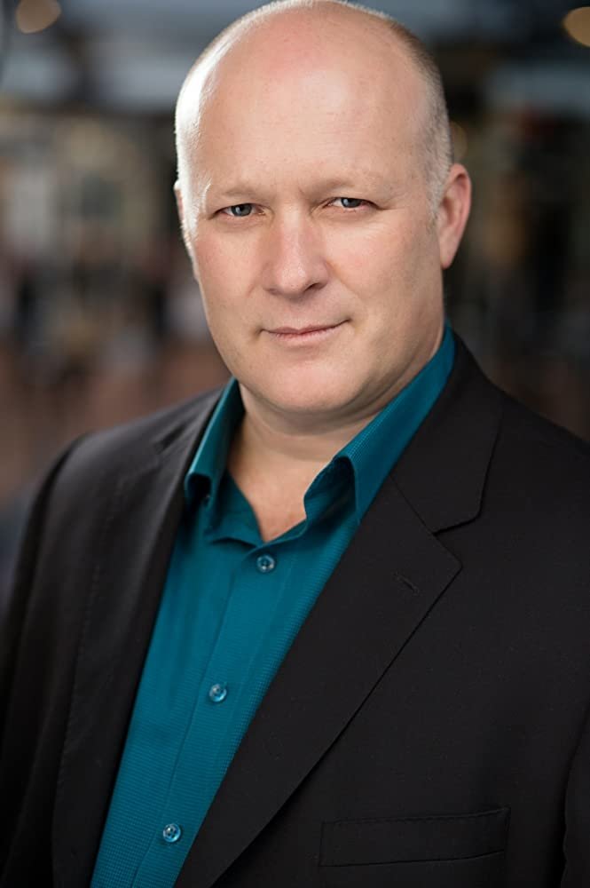 et billede af Chris Nowland