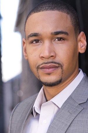 et billede af Eric C. Lynch