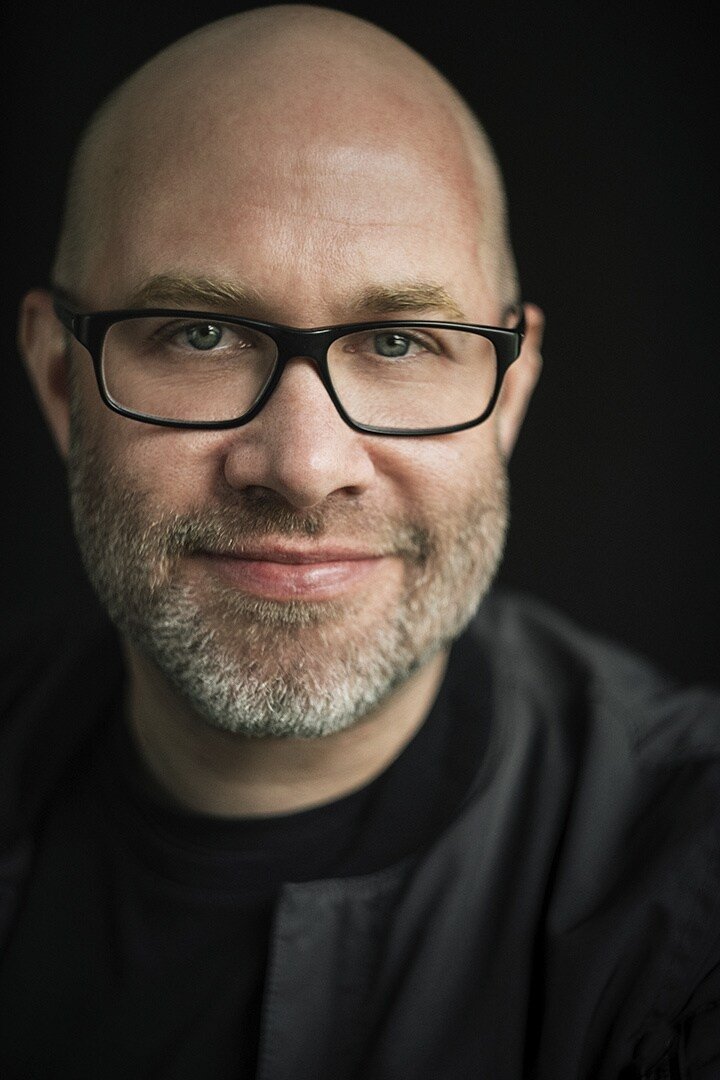 et billede af Brad Rau