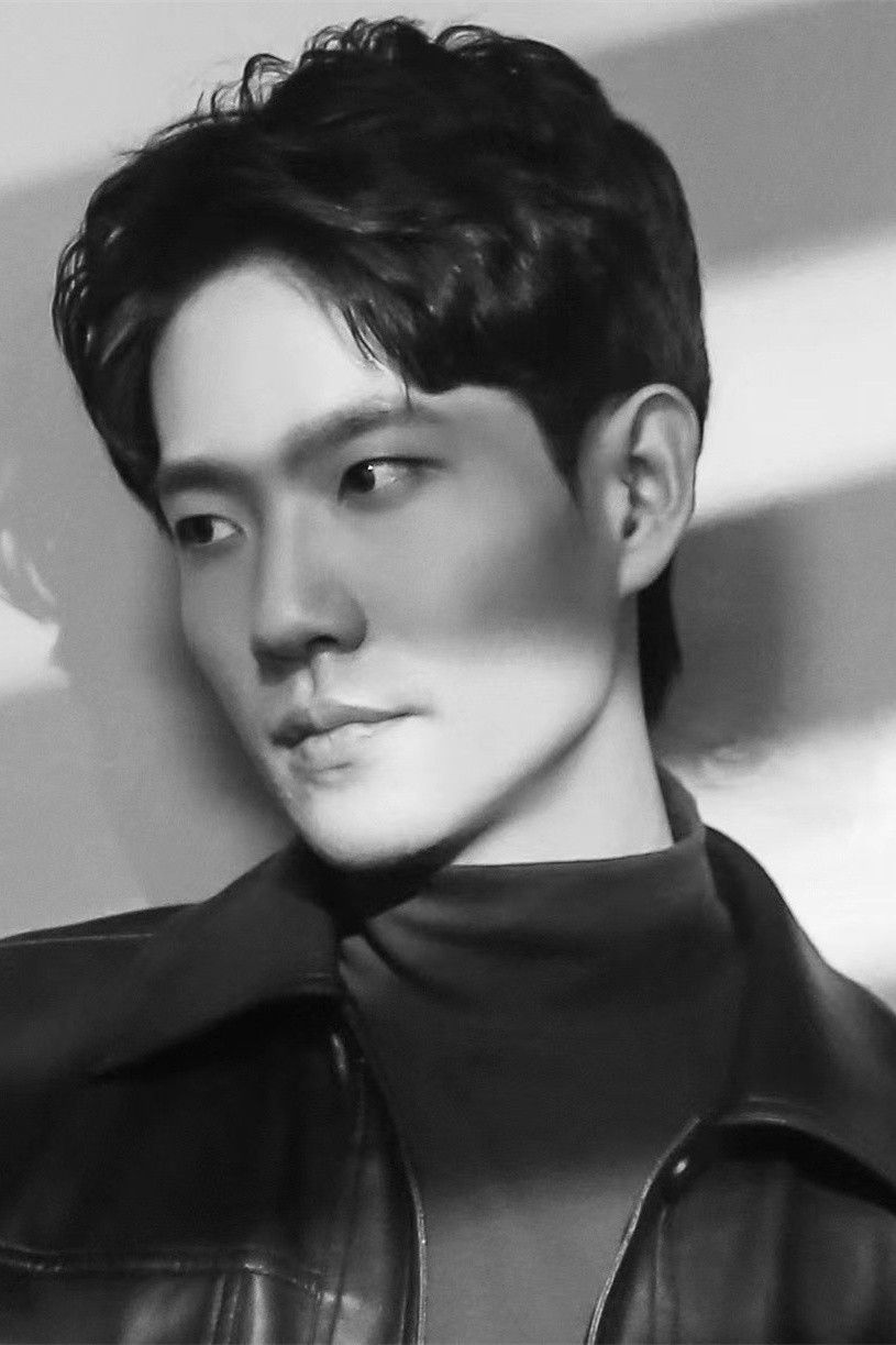 et billede af Yuwen Qiushi