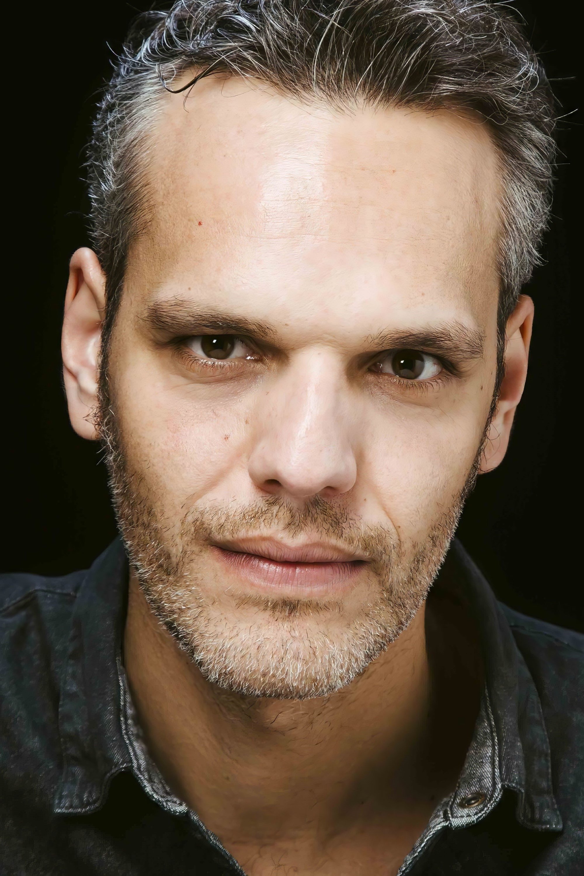 et billede af Tony Corvillo