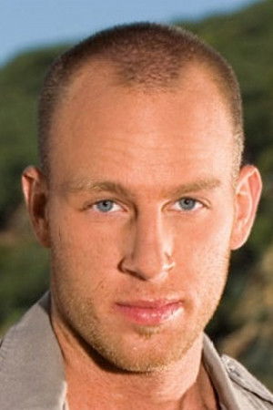 et billede af Ryann Wood