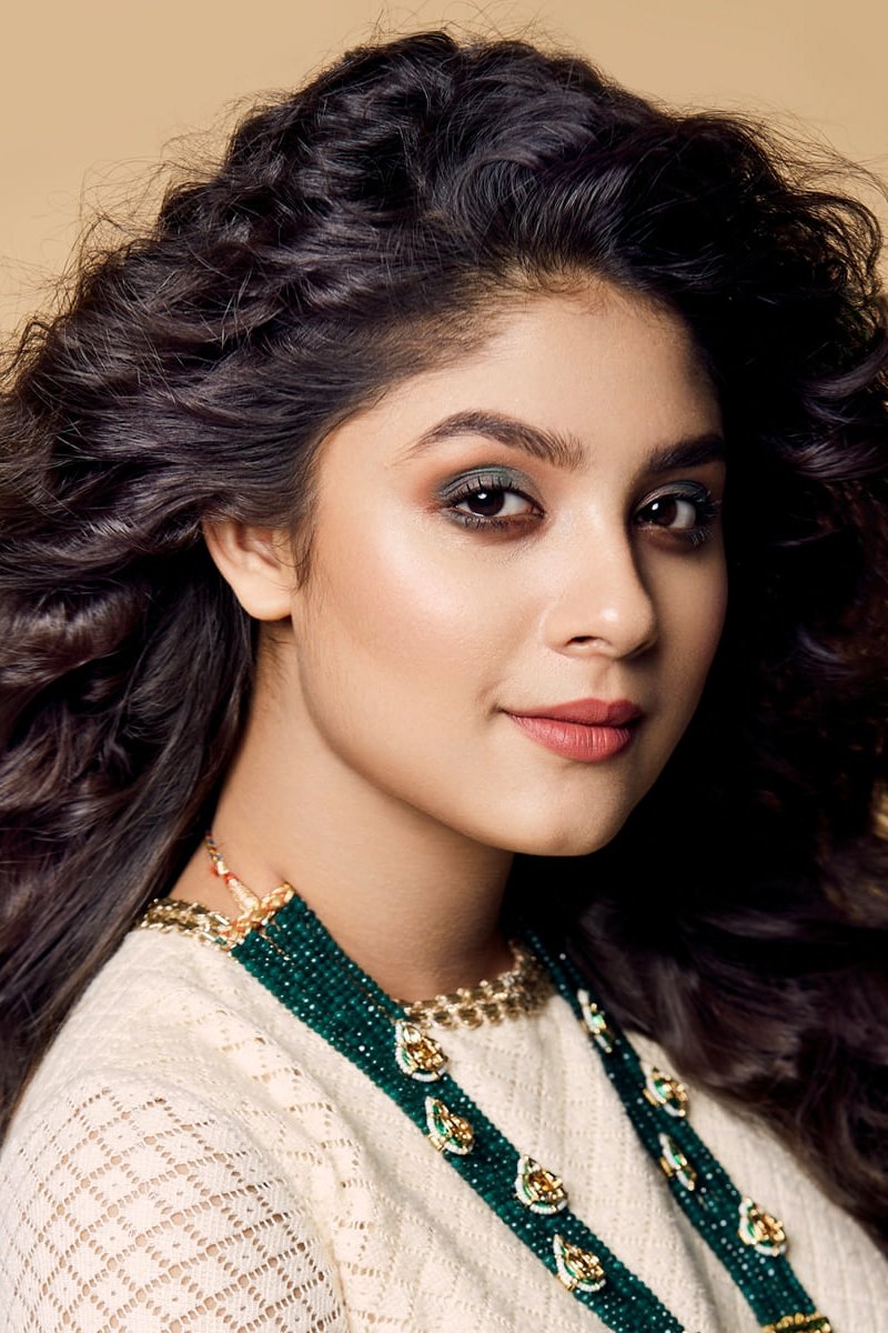 et billede af Adrija Roy