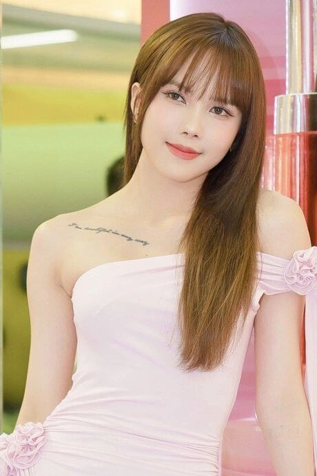 et billede af Thiều Bảo Trâm