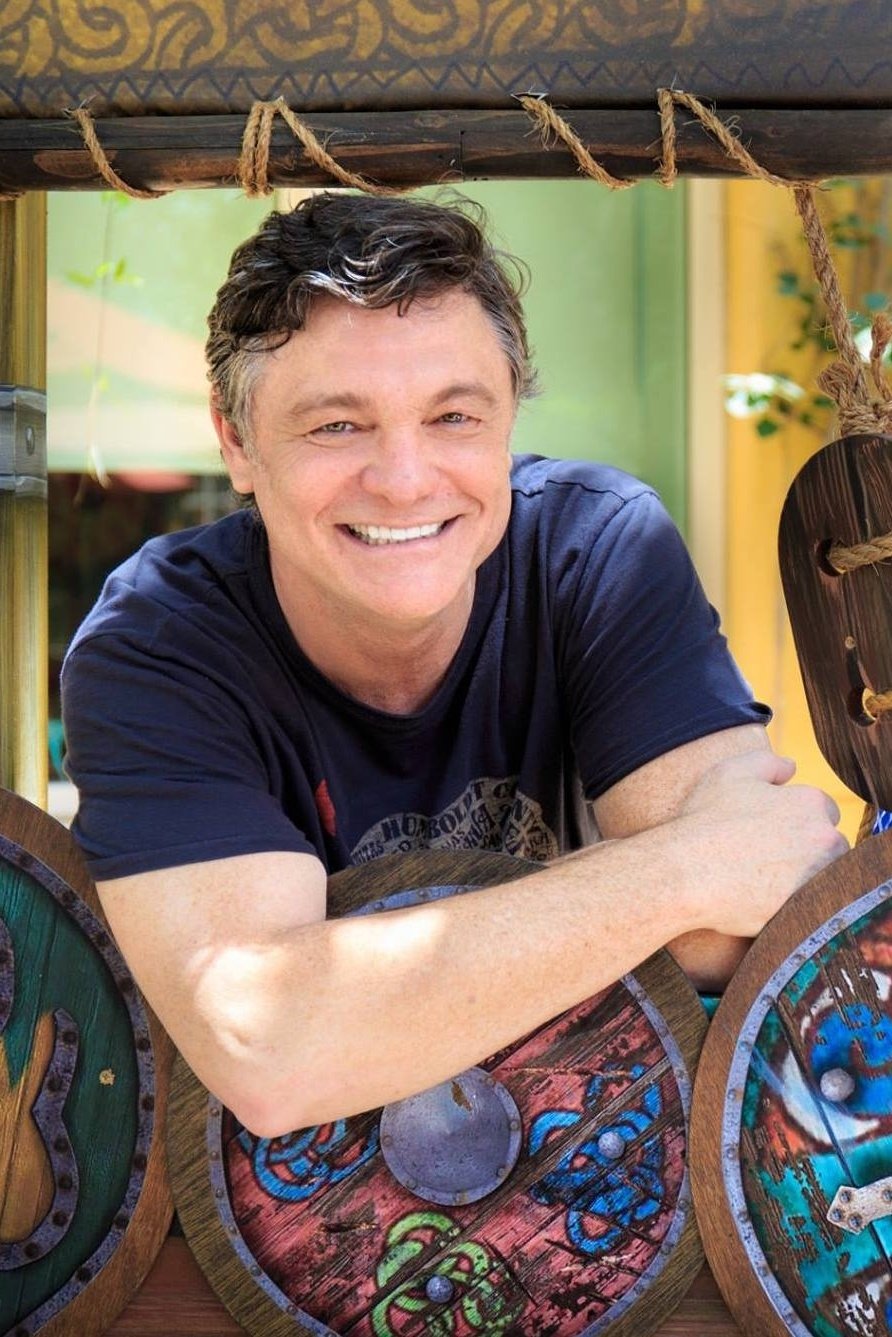 et billede af Douglas Sloan